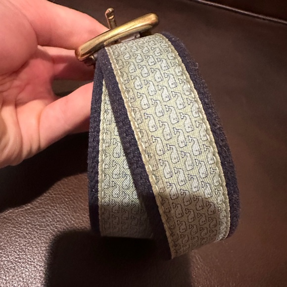 Vineyard Vines whale belt size 36 - Picture 2 of 3